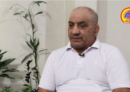 این کشتی‌گیر ۳۰ سال است که سکوهای قهرمانی را ترک نکرده است!